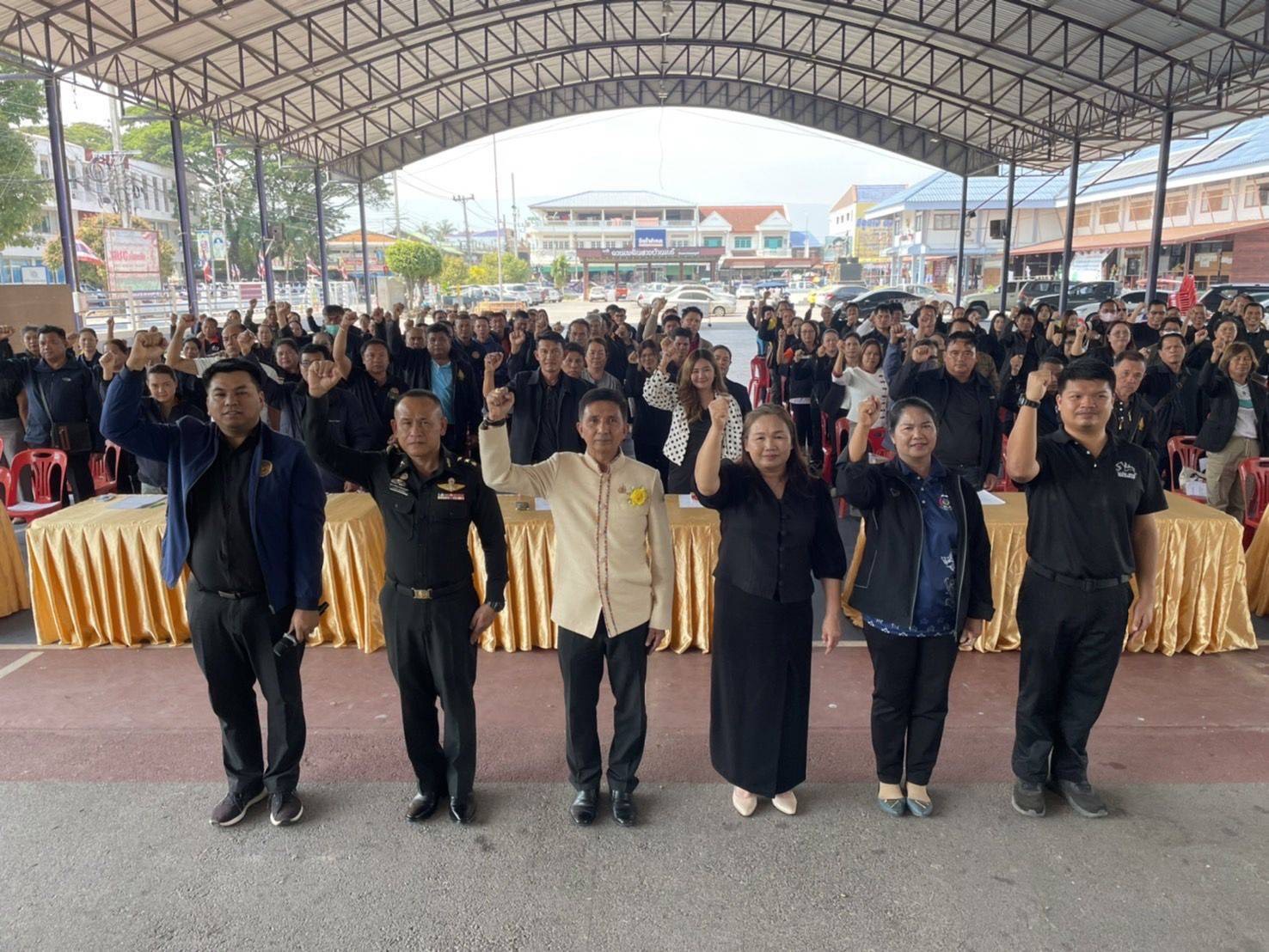 สพอ.เกษตรสมบูรณ์ : ร่วมเป็นวิทยากรการจัดเวทีการบูรณาการแผนพัฒนาหมู่บ้าน