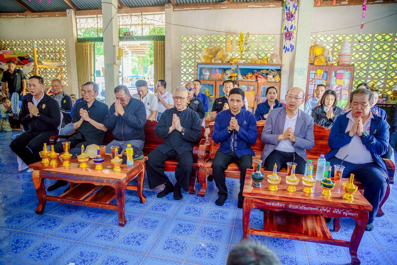 สพอ.เกษตรสมบูรณ์ :“พลังน้ำ พลังบุญ” คณะรวมพลังขับเคลื่อนราชอาณาจักรไทย มอบฝายแกนดินซีเมนต์เฉลิมพระเกียรติฯ และทอดผ้าป่าสามัคคี ณ วัดแจงสองคอน บ้านแก้งสองคอน อ.เกษตรสมบูรณ์ 